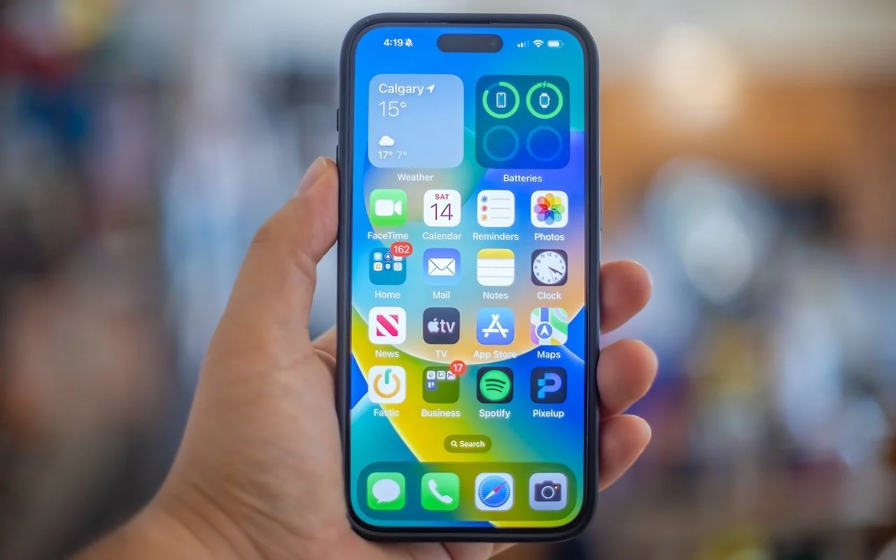 Person holding an iPhone